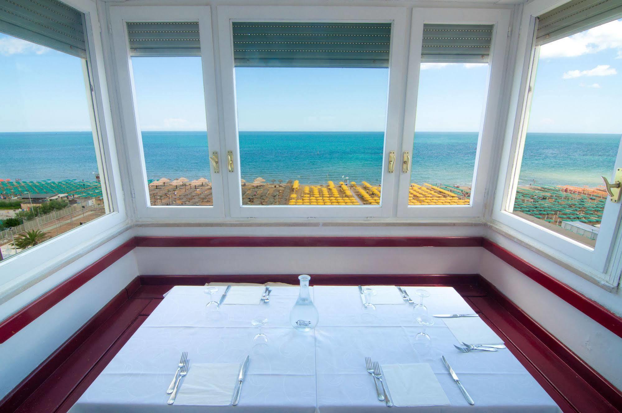 Hotel Nettuno Pesaro Exteriér fotografie